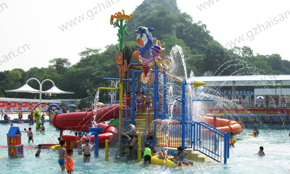 廣西柳州雀山公園水上世界小水屋